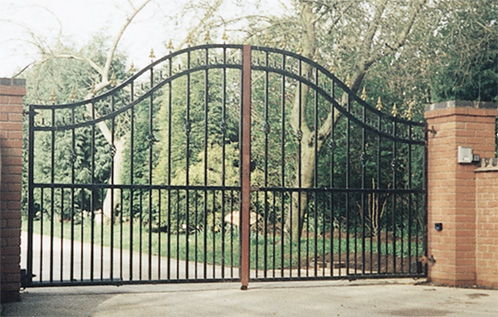 Aquarius Metal Gate Style